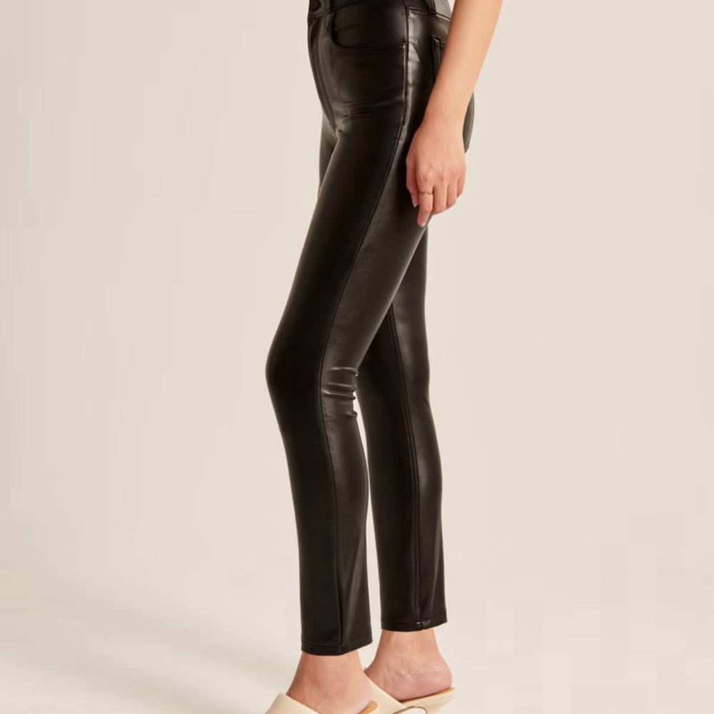 Abercrombie & Fitch Vegan Leather Skinny Pants - Picture 3 of 8